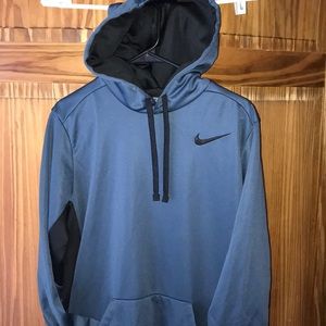 Nike Therma Fit hooded pullover sweatshirt
